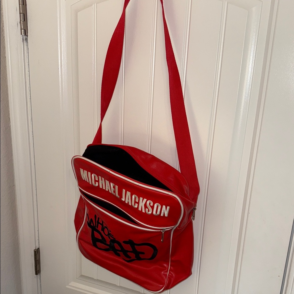 Michael Jackson Memorabilia Who's Bad Bag Red Vinyl Official Product BRAVADO - Picture 8 of 13